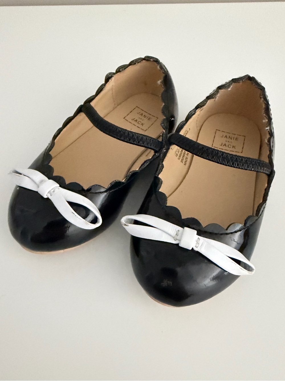 Janie and Jack baby size 3 black patent leather bow tie Mary Jane dress shoes